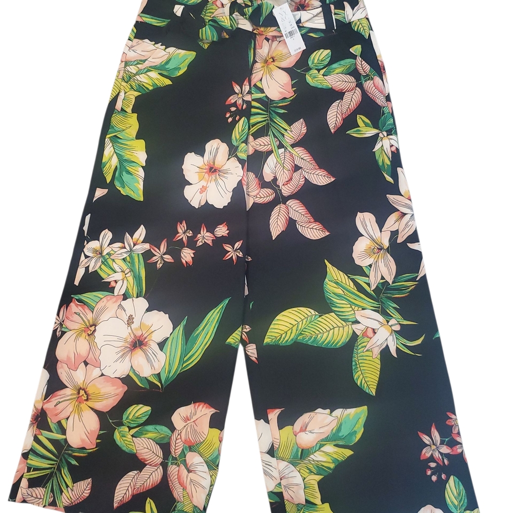 New York & Company Floral Capris - Black and Green